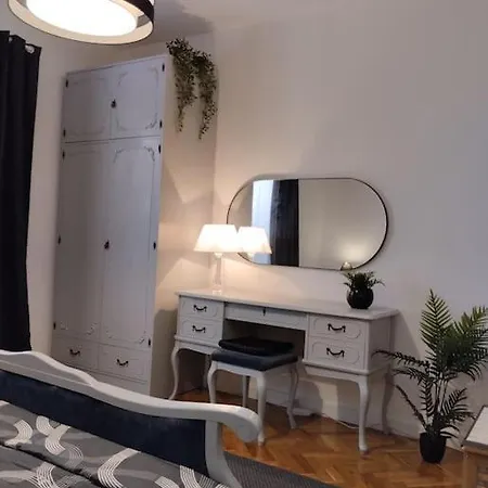 Apartment Keti House *